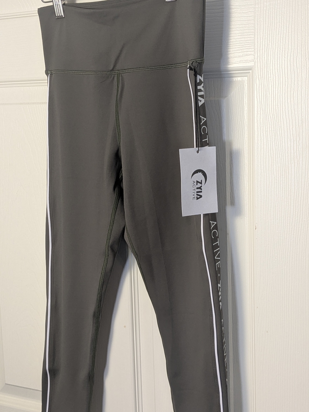 ZYIA Active Leggings Size 4 Olive Green High Rise Logo Stripe